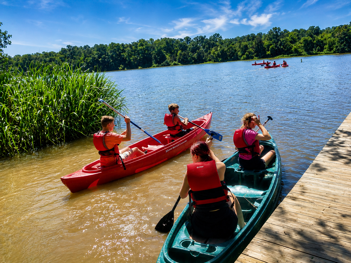 Hawbridge students kayaking on the water